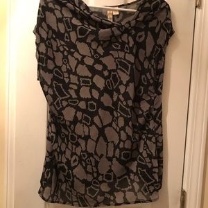 3 for $20❤️ sheer sleeveless top